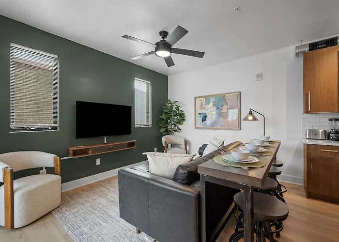 Pfr - Highland, 3br 2ba Shadyside Condo, 2 Decks, 3rd Floor Walkup * Pittsburgh