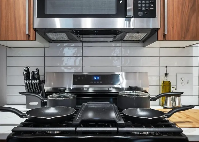 Pfr - Highland, 3br 2ba Shadyside Condo, 2 Decks, 3rd Floor Walkup * Pittsburgh