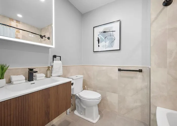 Pfr - Highland, 3br 2ba Shadyside Condo, 2 Decks, 3rd Floor Walkup