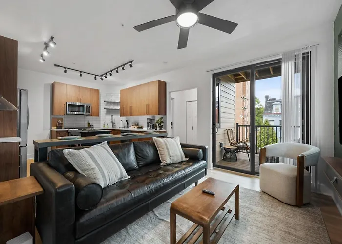 Pfr - Highland, 3br 2ba Shadyside Condo, 2 Decks, 3rd Floor Walkup